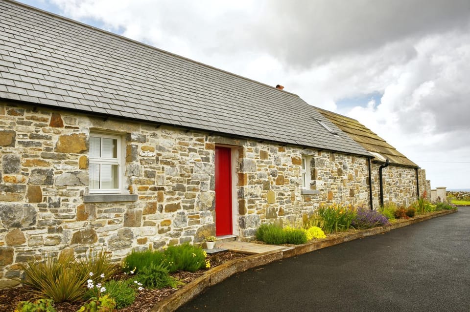 Facade/entrance, Garden view