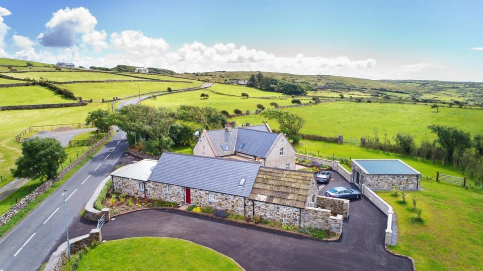 Natural landscape, Bird's eye view, On site