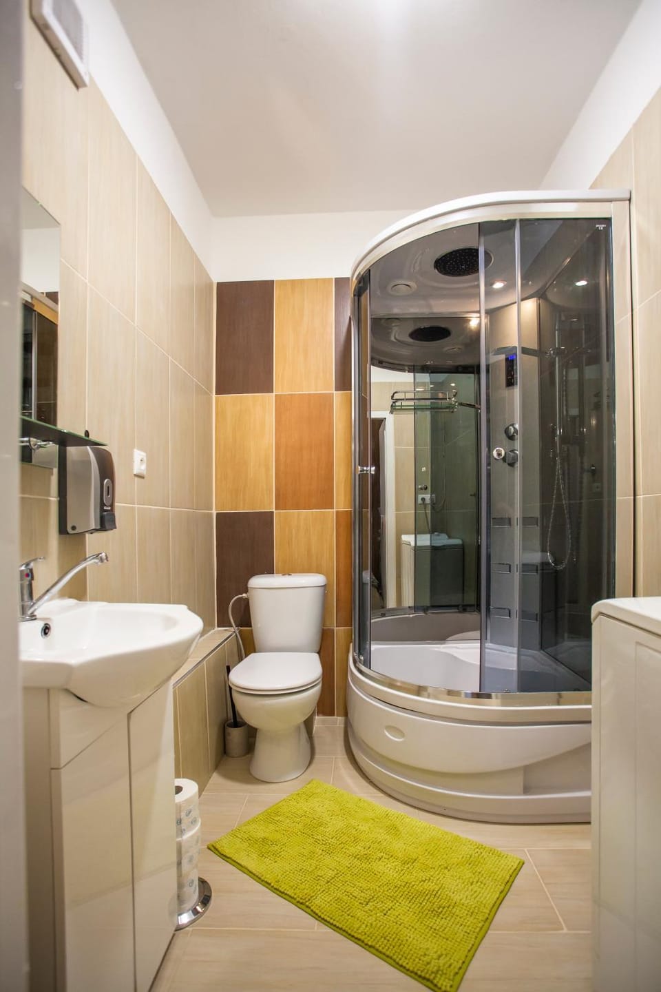 Studio Apartment Petrzalka Air-Conditioned 24h check-in Apartment in Bratislava