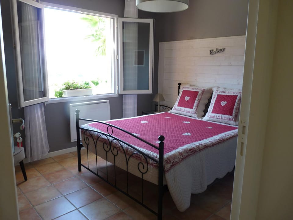 Chambre Bel Air Vacation rental in Nouvelle-Aquitaine