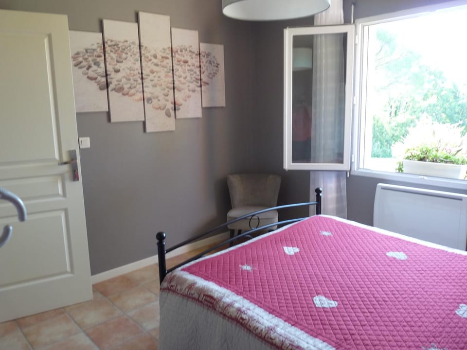 Chambre Bel Air Vacation rental in Nouvelle-Aquitaine