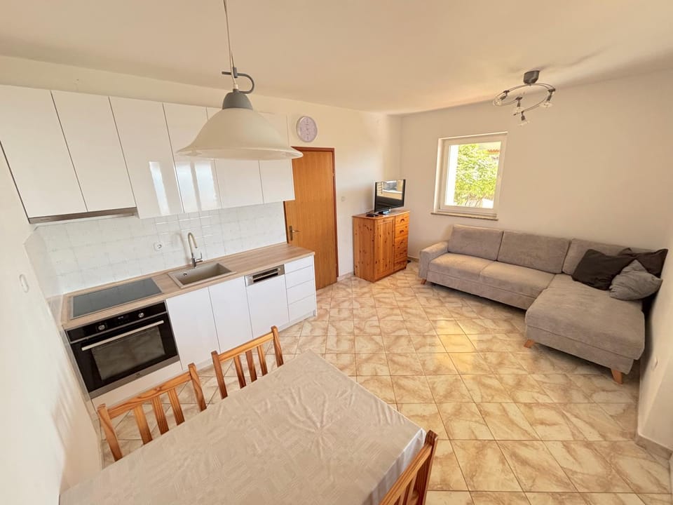 Living room, Dining area, kitchen