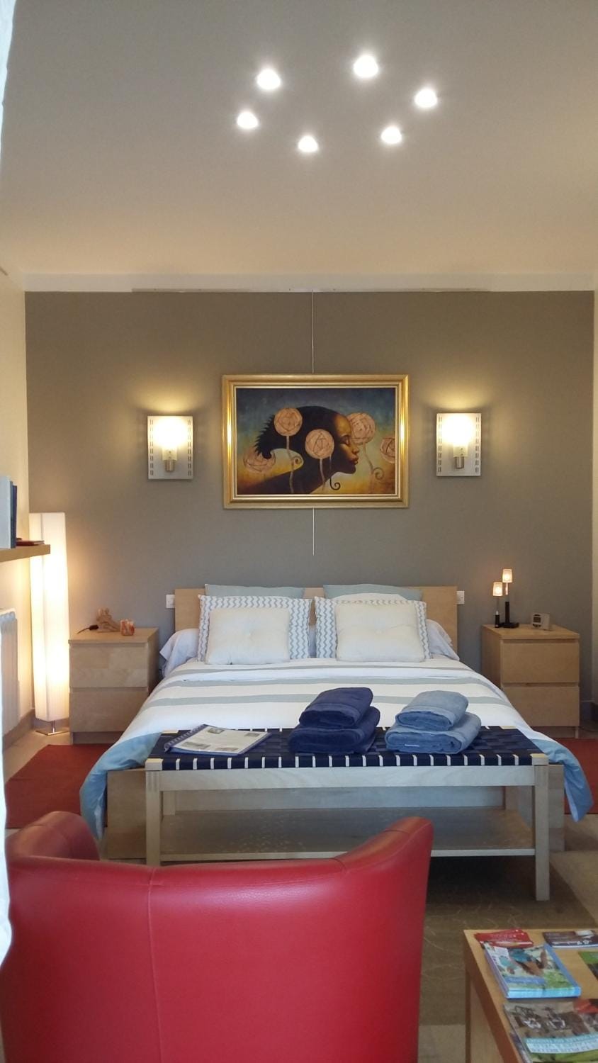 Photo of the whole room