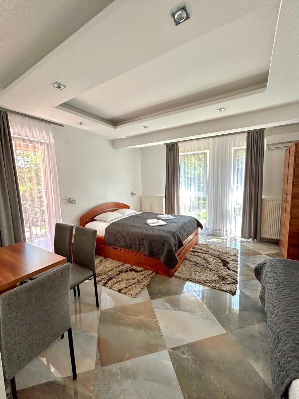 Bed, Living room, Bedroom