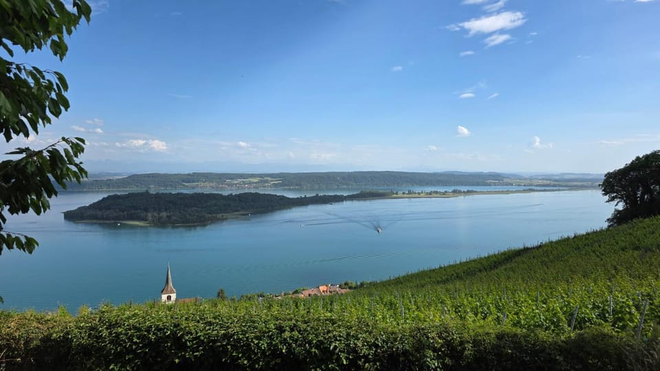 Garden, View (from property/room), Balcony/Terrace, Seating area, Garden view, Lake view, Parking