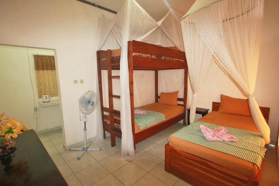 Manta Manta Guesthouse Bed and Breakfast in Indonesia