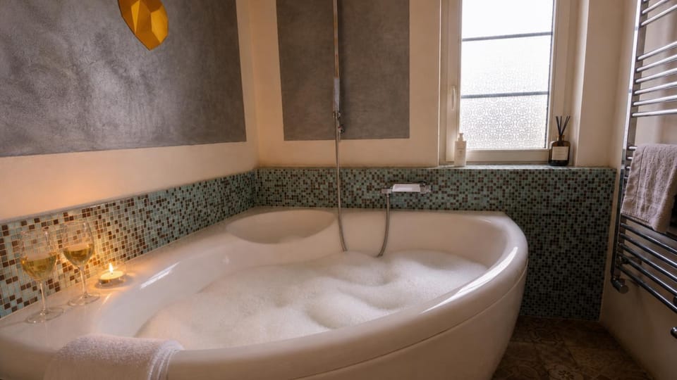 Bathroom, Bath