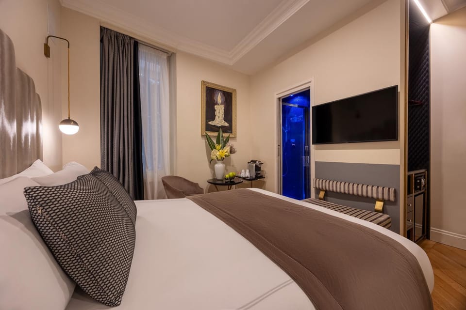 Maison Torre Argentina Bed and Breakfast in Rome