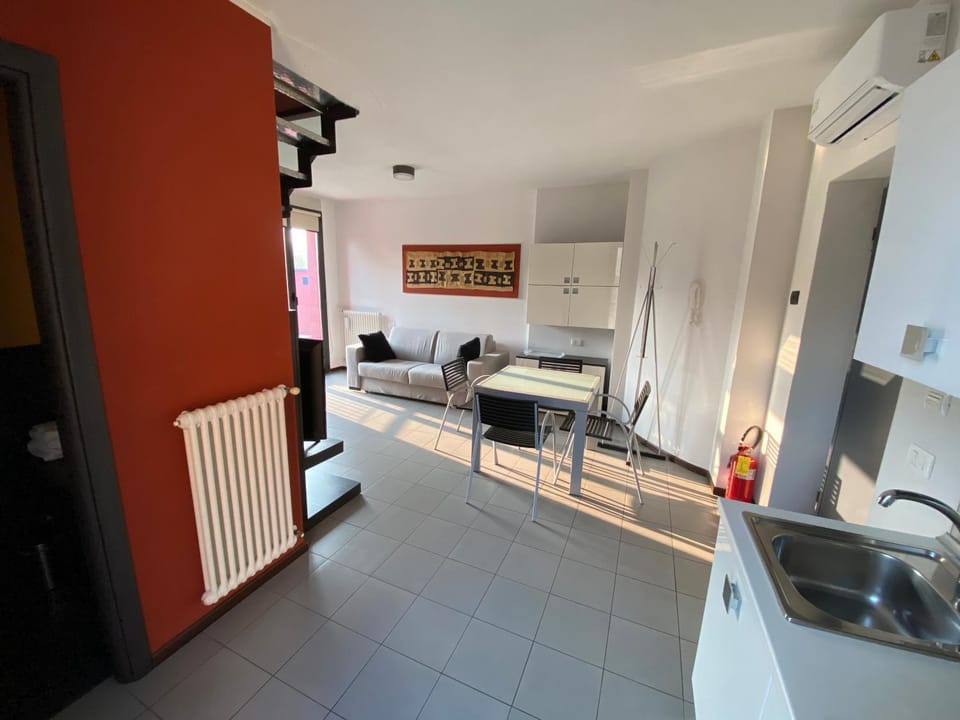 Kitchen or kitchenette, Living room, Photo of the whole room, Seating area, Dining area, stove