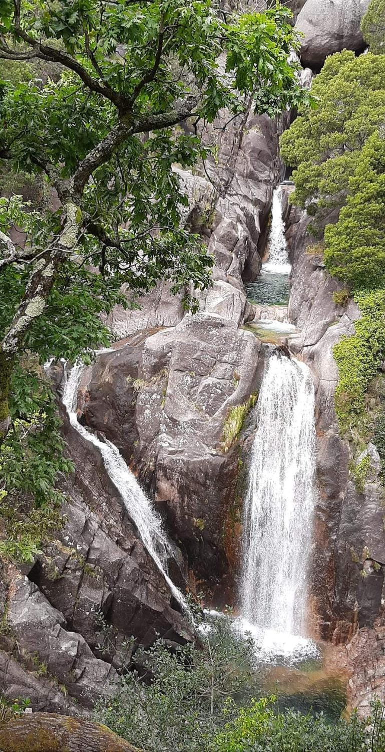 Nearby landmark, Natural landscape
