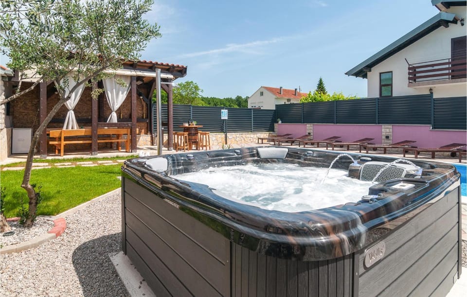 Hot Tub