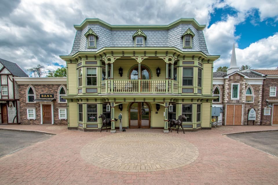 Property building, Facade/entrance