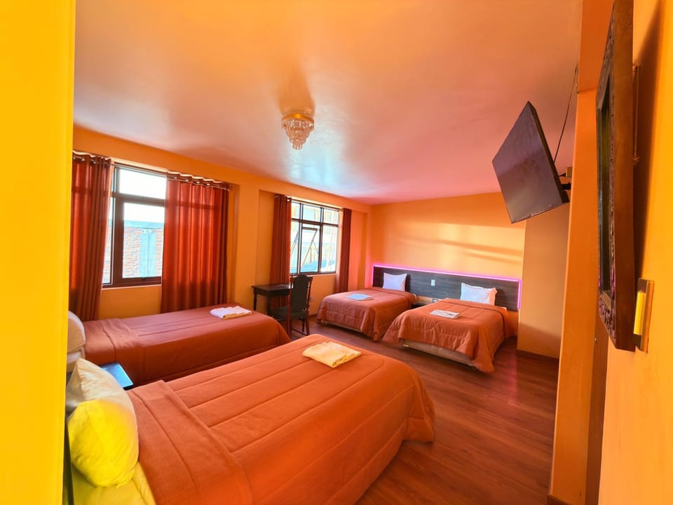Hostel Sillustani Inn Puno - Con Cochera Hotel in Puno