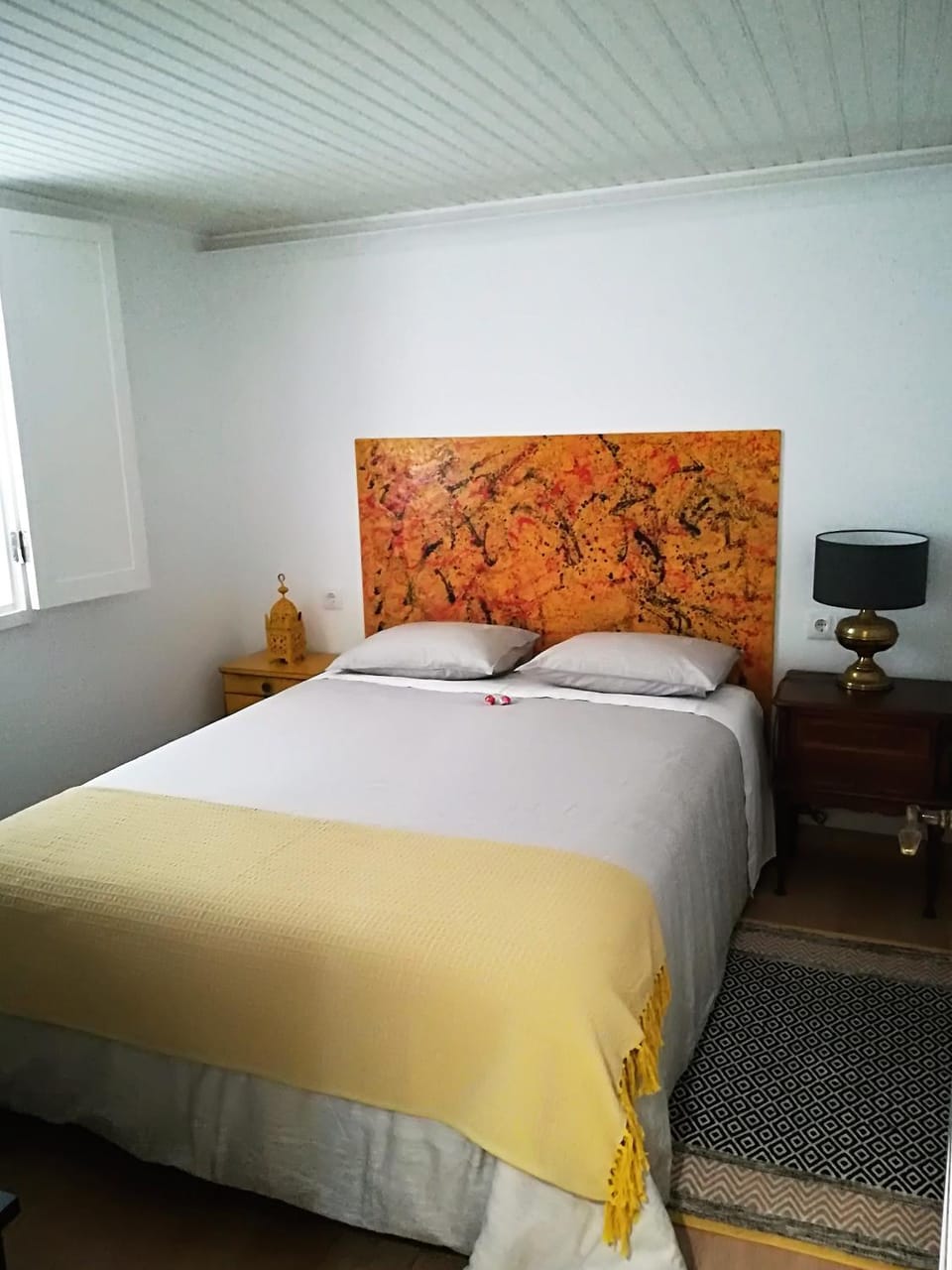 Bed, Photo of the whole room, Decorative detail