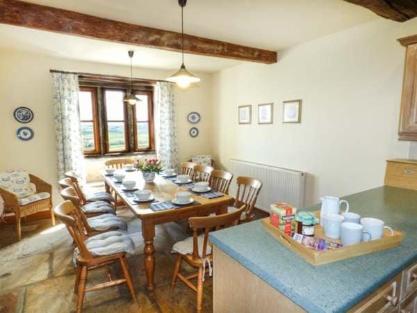 Street Head Farm House in Pendle District