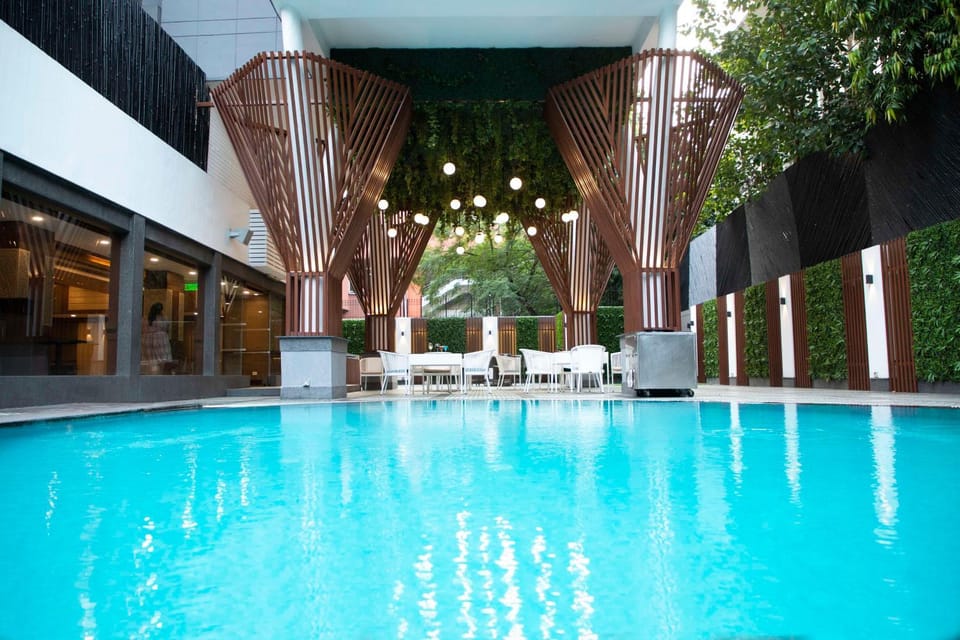 Pool view, Swimming pool