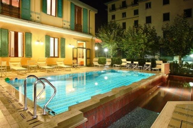 Night, Swimming pool