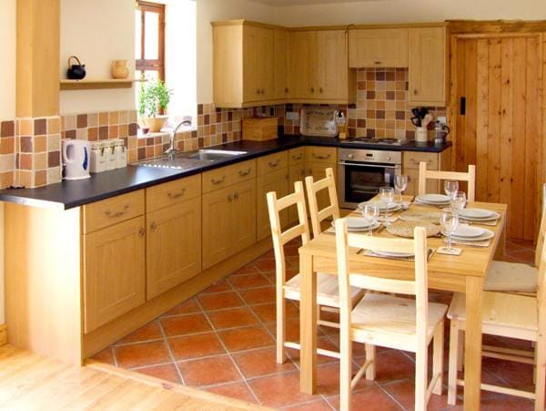 Nuffies Cottage House in Derbyshire Dales District
