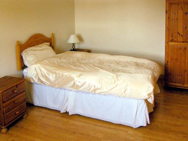 Nuffies Cottage House in Derbyshire Dales District