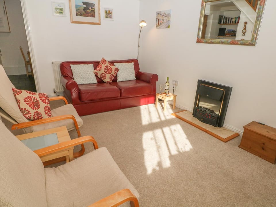 Exchange Cottage House in High Peak District
