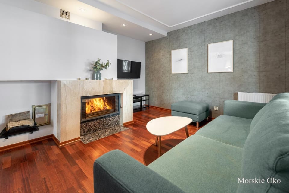 TV and multimedia, Living room, flat iron