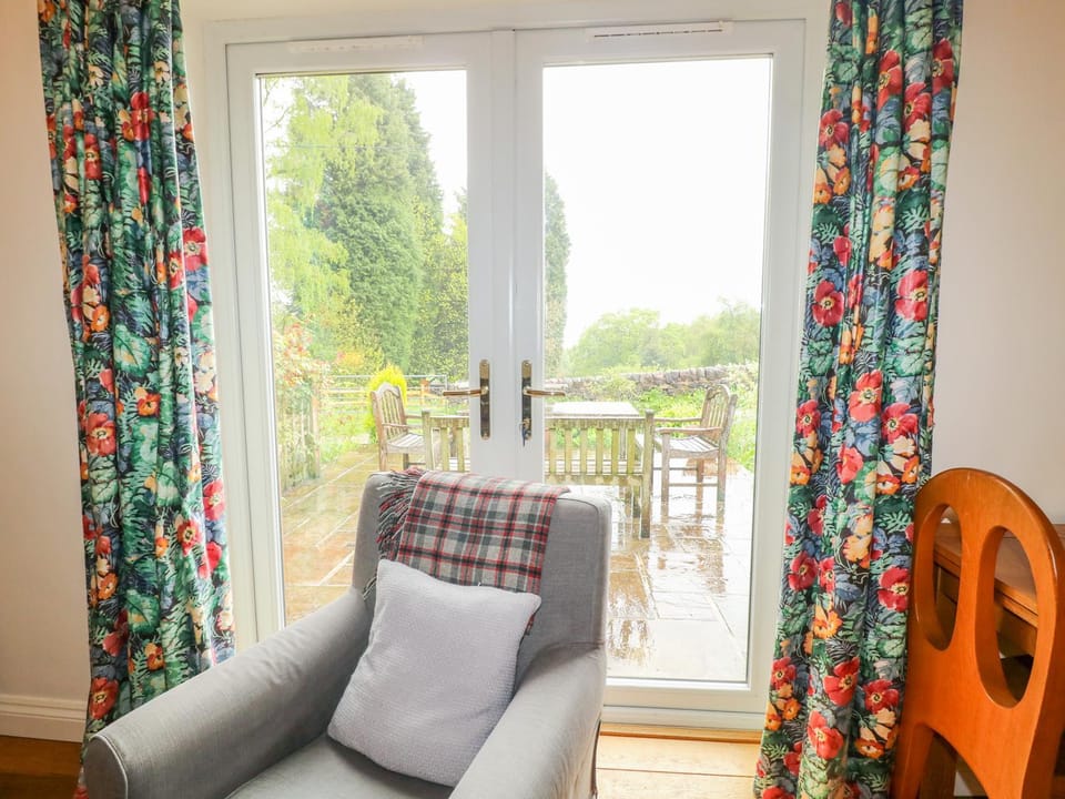 Barks Cottage House in Staffordshire Moorlands District