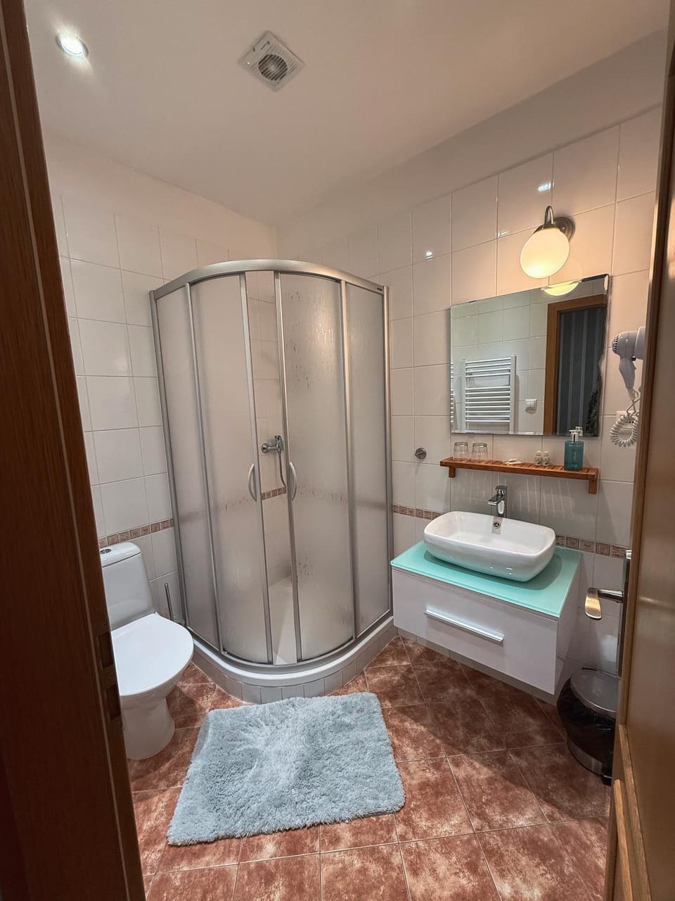 Shower, Toilet, Bathroom