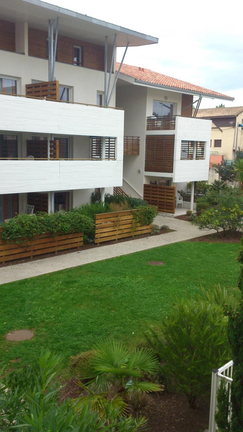 Facade/entrance, Garden