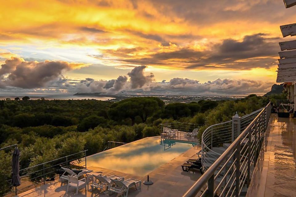 Natural landscape, Pool view, Sea view, Sunset