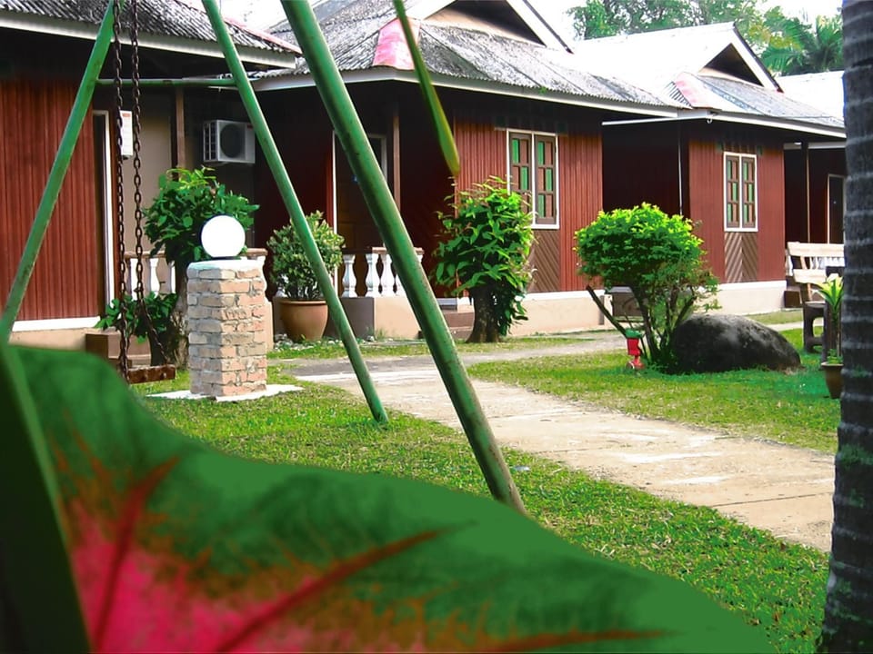 Property building, Day, Garden