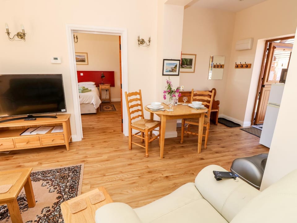 3 The Stables House in Ryde