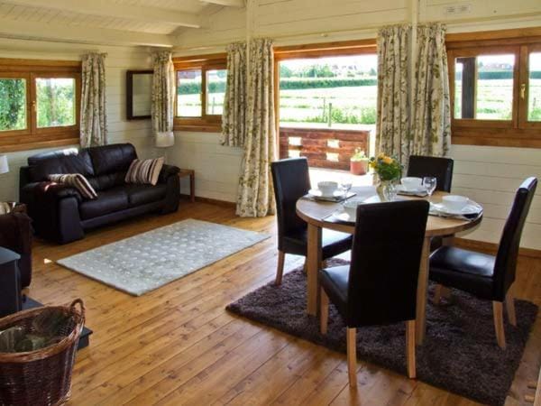 Cropvale Lodge House in Wychavon District