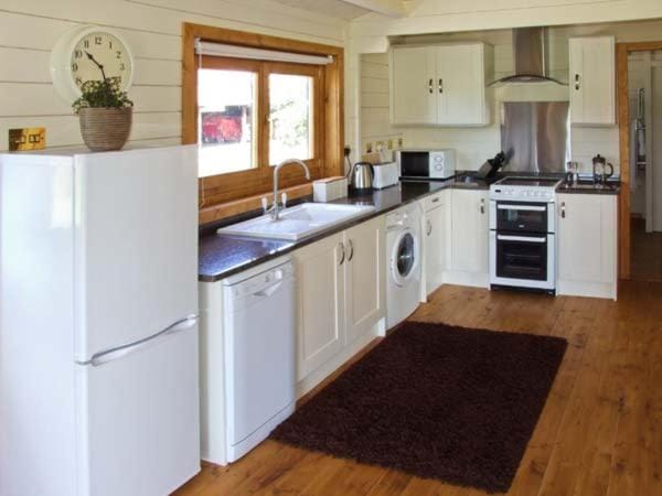 Cropvale Lodge House in Wychavon District