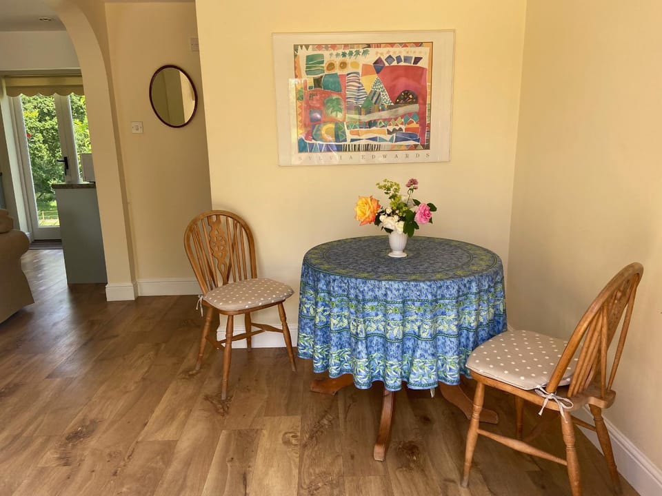 Oke Apple Cottage House in North Dorset District