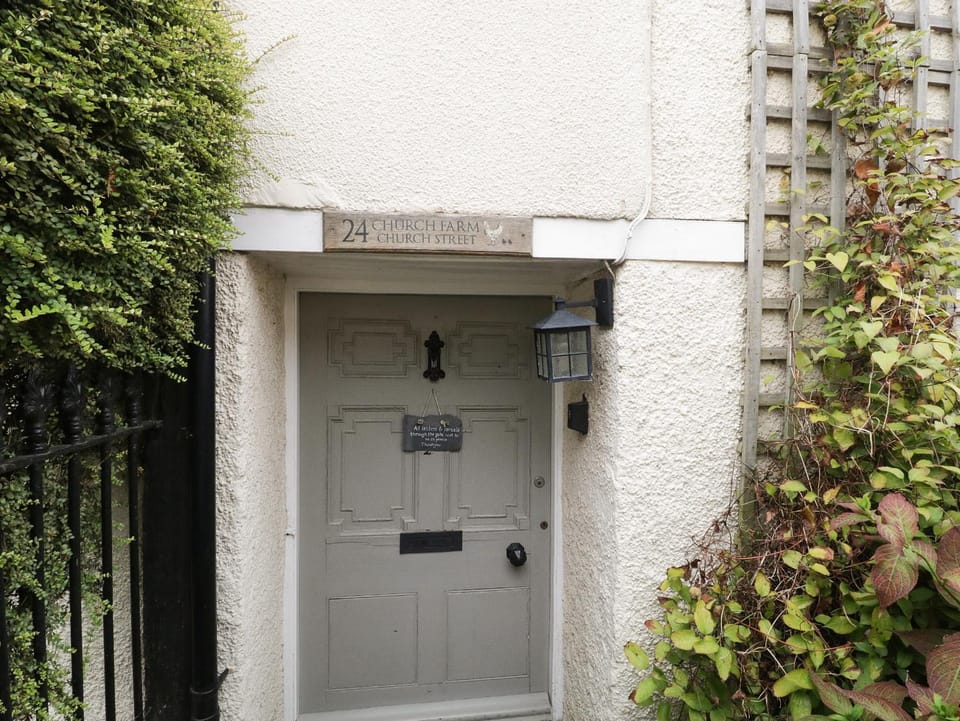 Church Farmhouse House in East Devon District