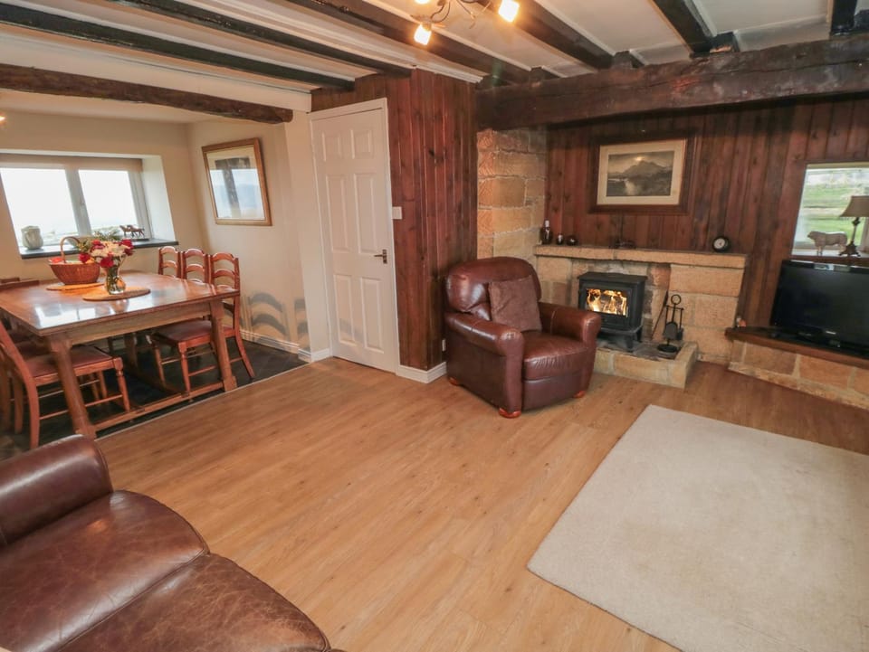 Tidkinhow Farm House in England