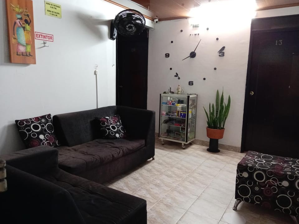 Hospedaje Santa Bárbara Hotel in Buga