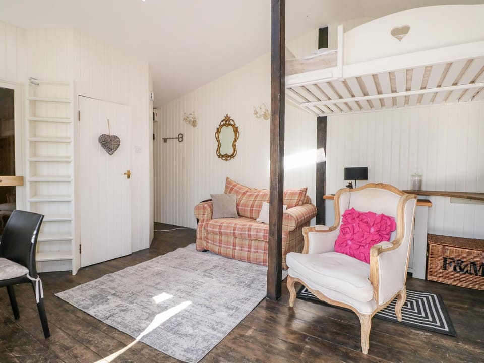 Woodmancote Lodge House in Chichester District