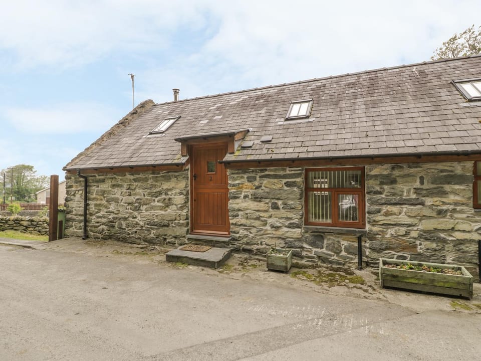Hendoll Cottage 2 House in Wales