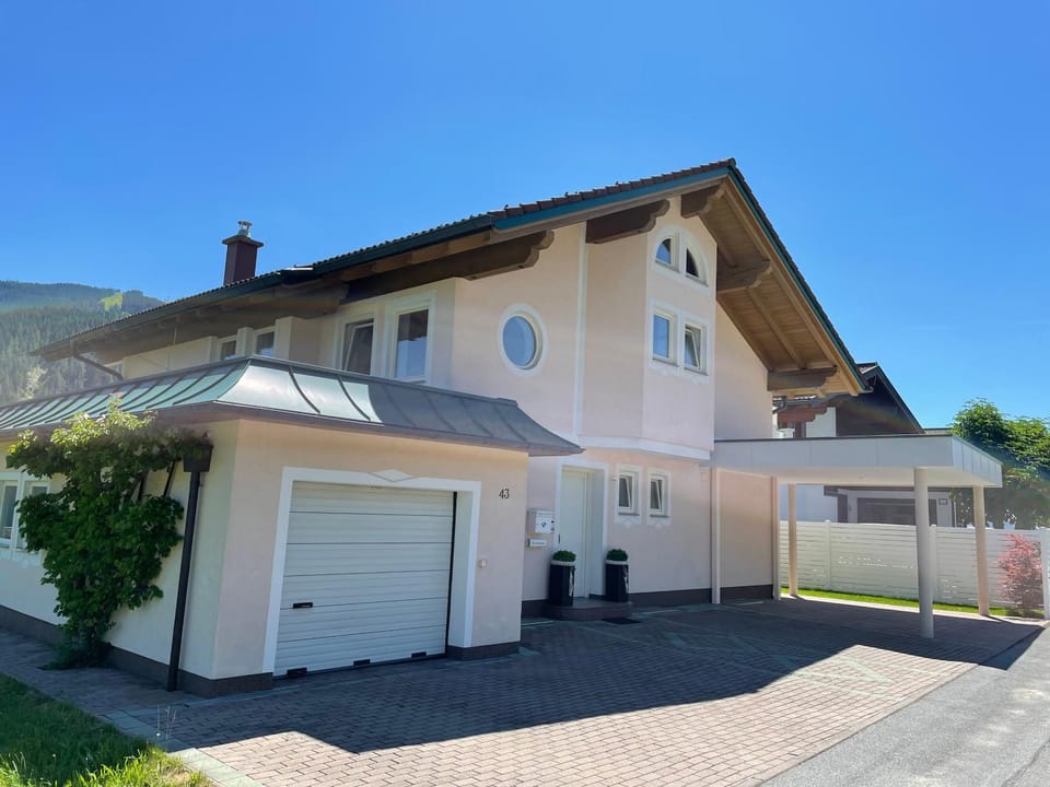 Property building, Parking