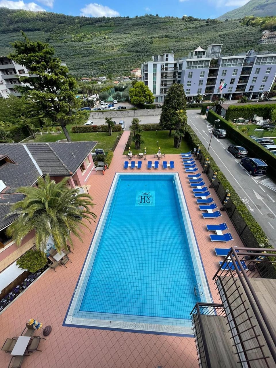 Garden, Swimming pool