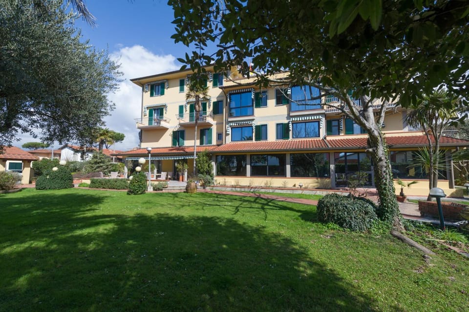 Property building, Garden