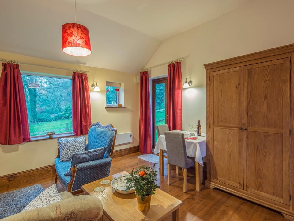 Woodpeckers Cottage House in Wales