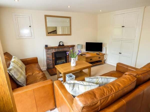 Cinderbarrow Cottage House in England
