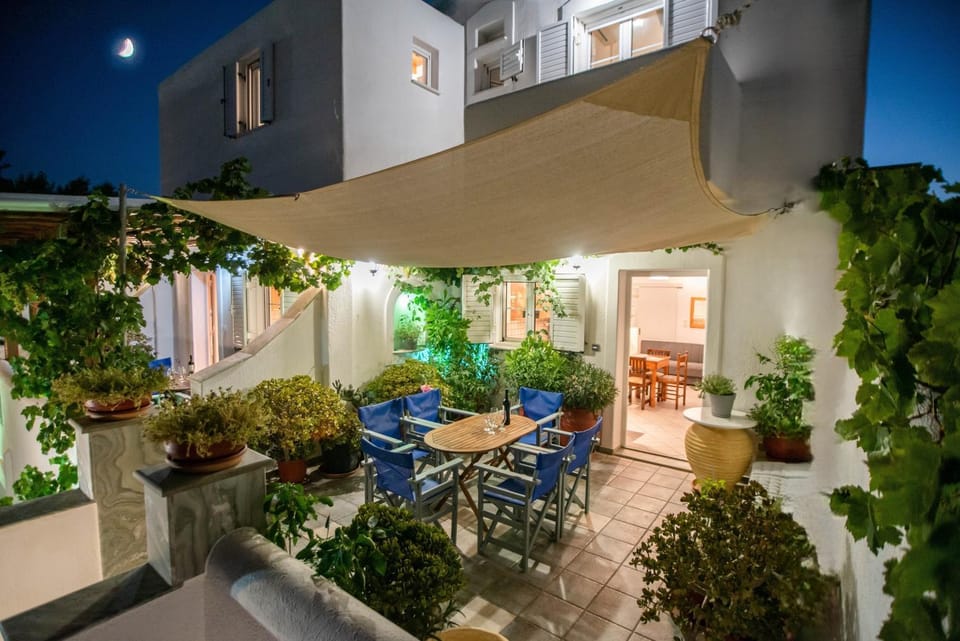 Balcony/Terrace, Seating area, Area and facilities