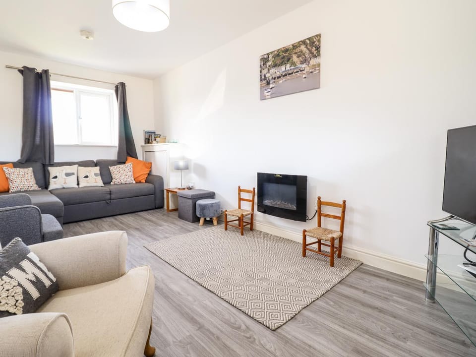 Sealyons House in Fairbourne