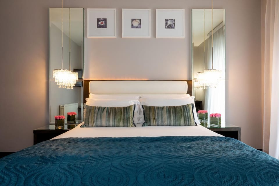 Bed, Photo of the whole room