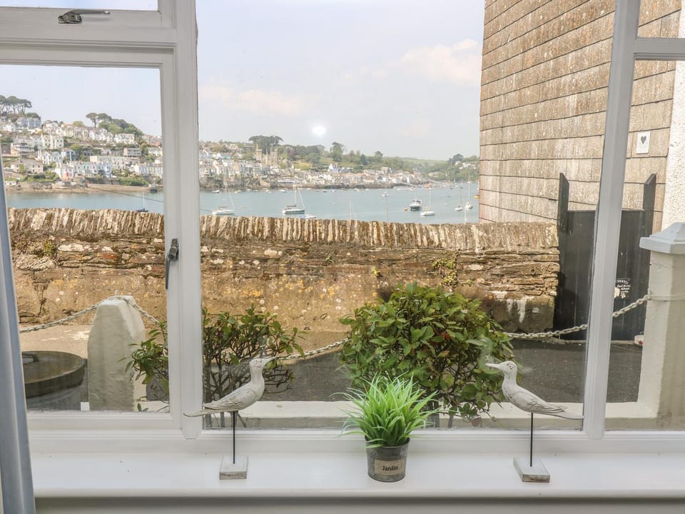 The Watch Below Apartment in Fowey