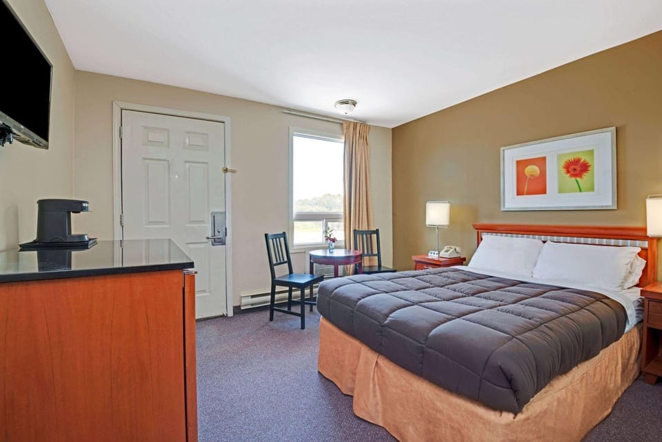 Photo of the whole room, On site