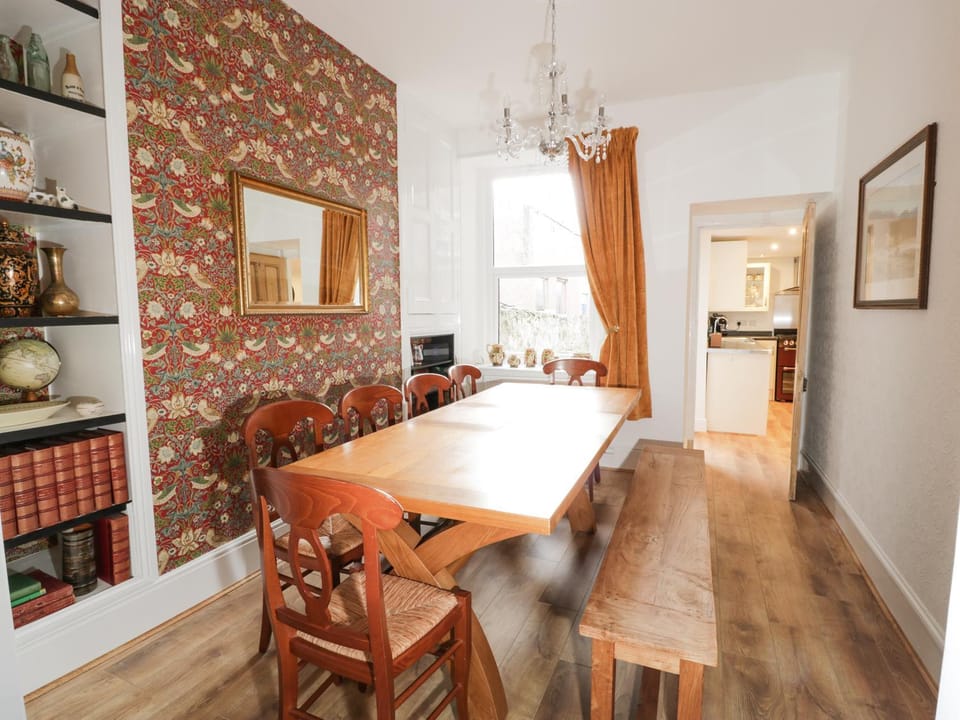 Abbeylands House House in Llandudno